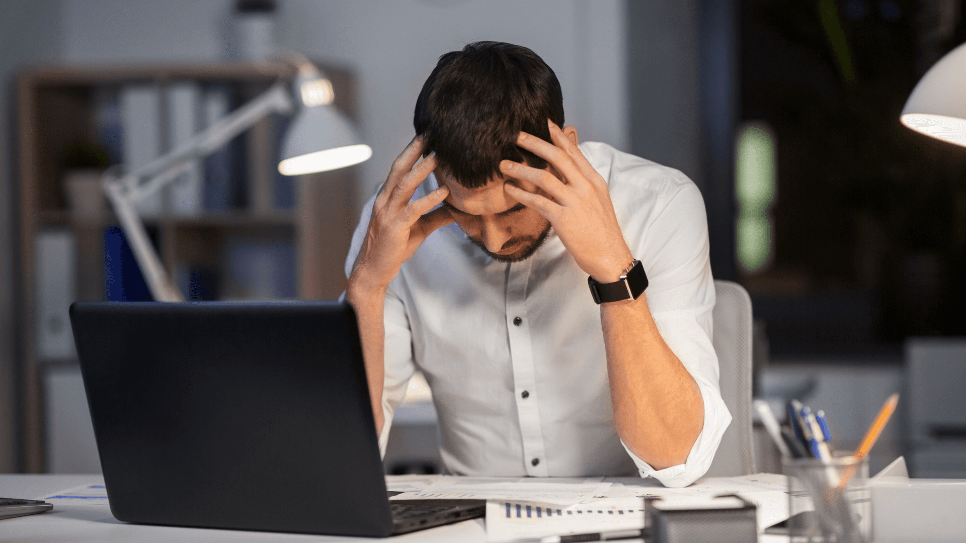 [asset] frustrated-employee-ex-stock